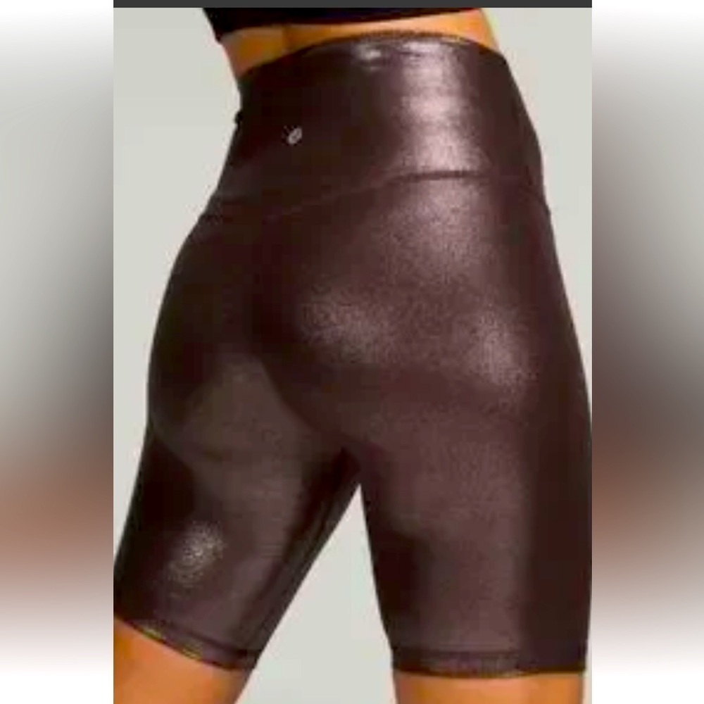 LULULEMON ALIGN HIGH RISE SHORT 8” SHINE BROWN COLOR SIZE 2 NWT